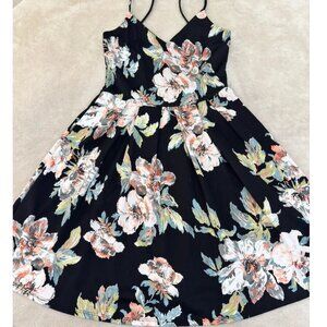 Soprano Dress Womens Size S Black Floral Fit & Flare Skater V-Neck Short
